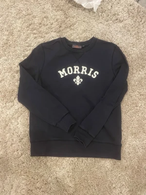 Morris swearshir - Riktigt fet o skön Morris tröja! Strl S i herr. Skriv vid minsta fråga!