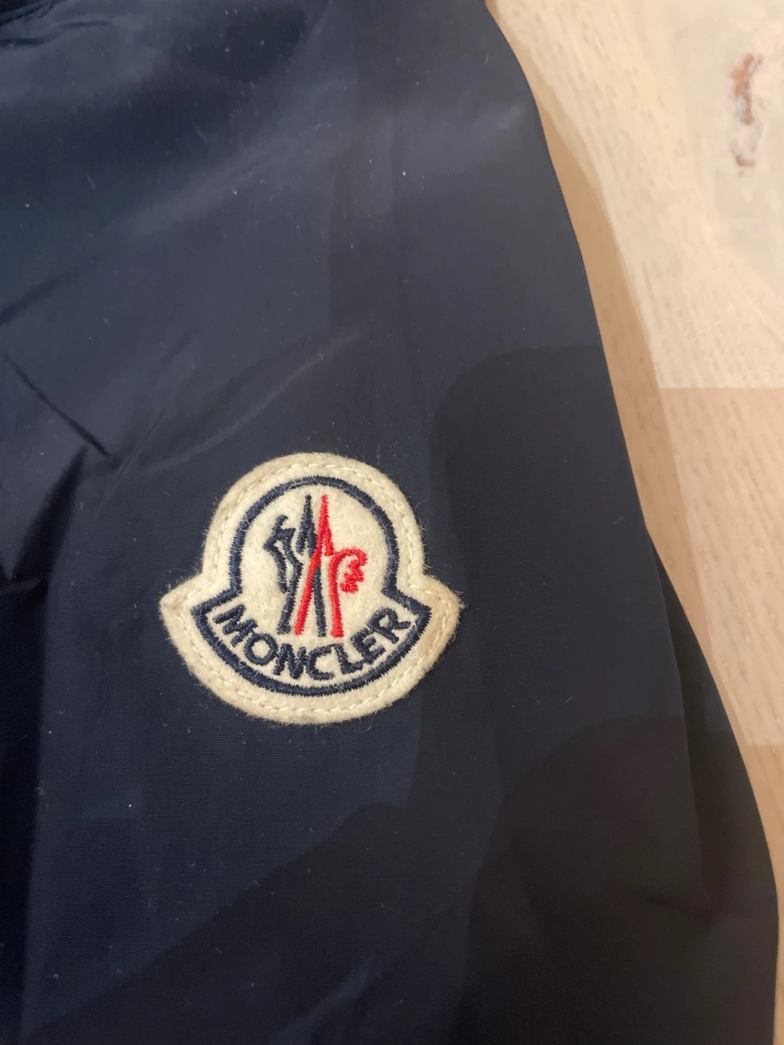 Mörkblå vindjacka från Moncler - 3