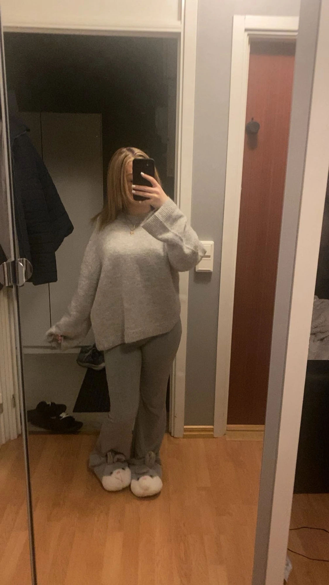 Grå oversized stickad tröja - 1