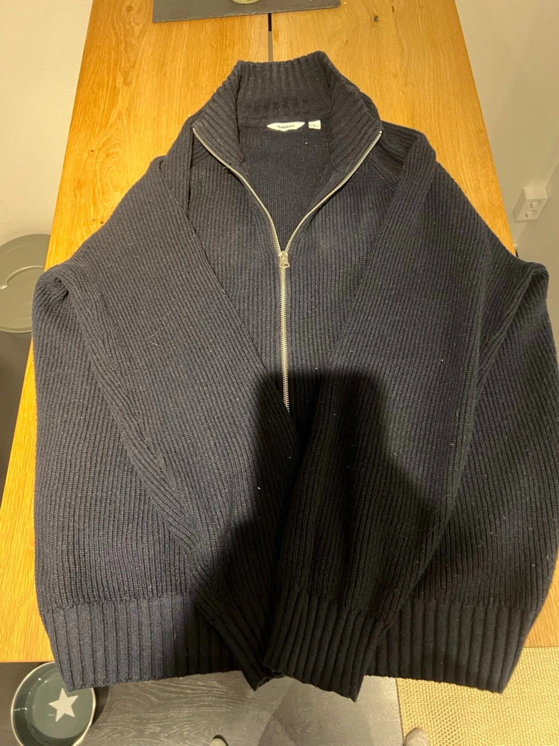 Svart stickad kofta från Dobber L