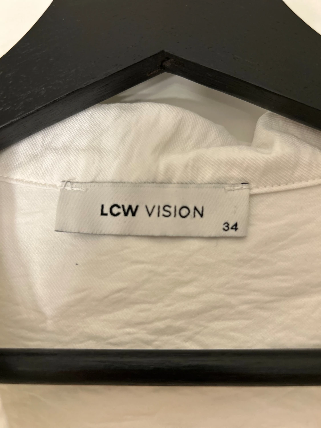 Vit henley från LCW Vision, strl 34 - 1