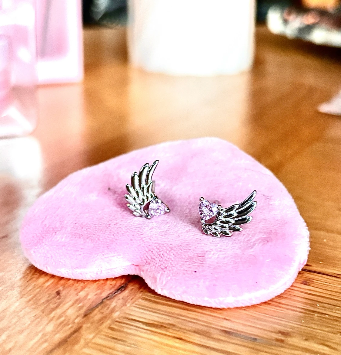 Söta vingformade örhängen i silver! - 1