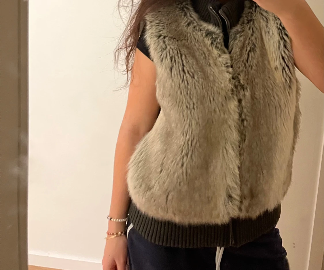 Grå pälsväst - 2