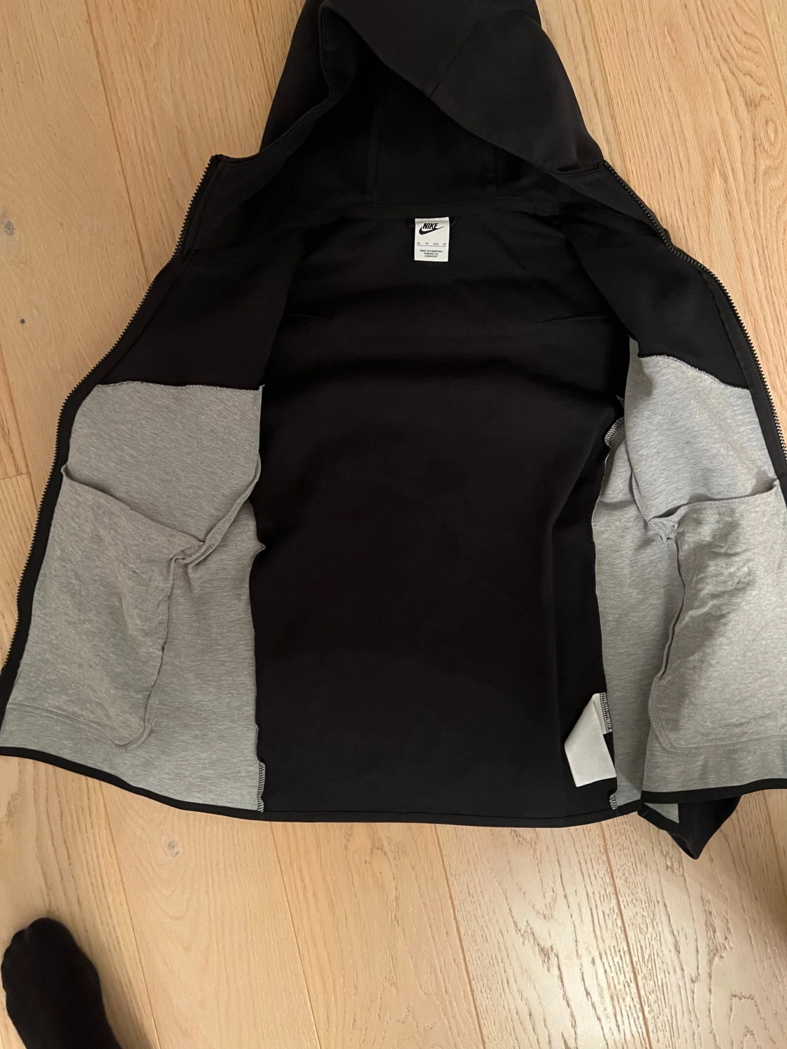 Nike tech tröja - 2