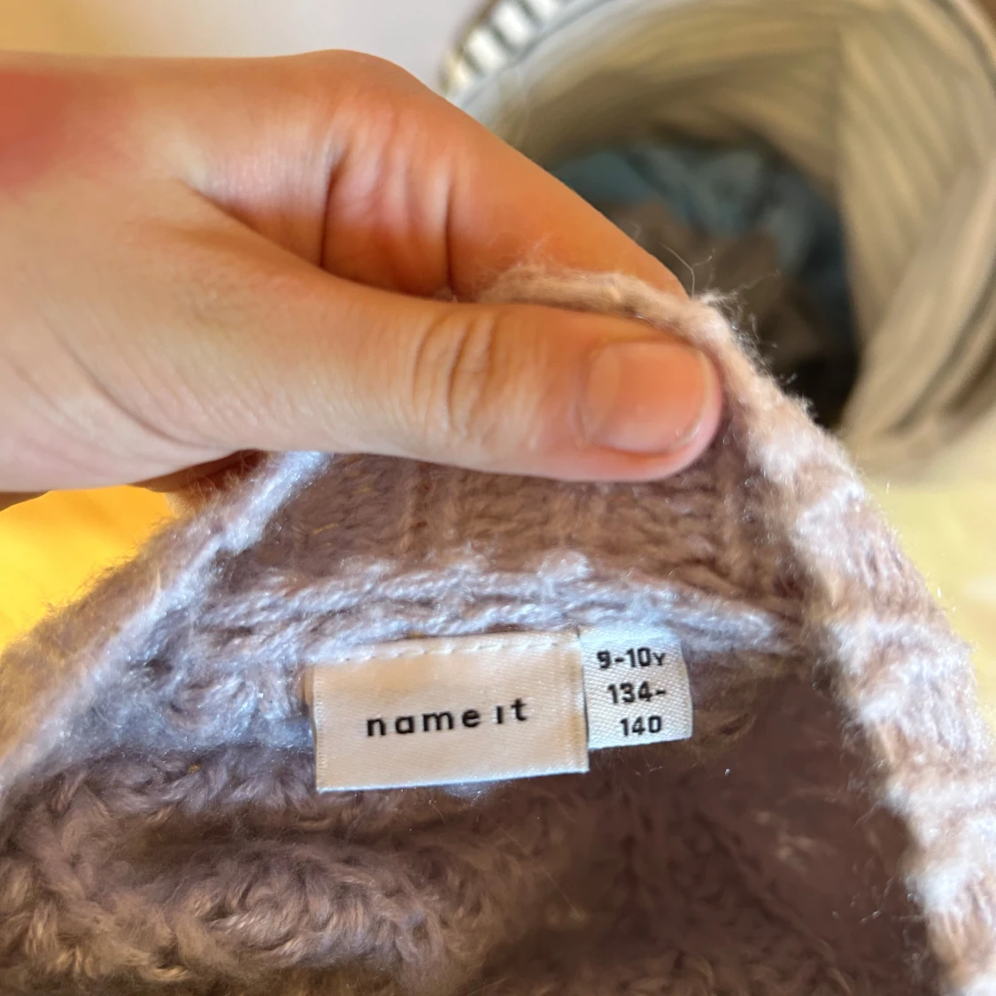 Ljuslila stickad kofta från Name It - 1