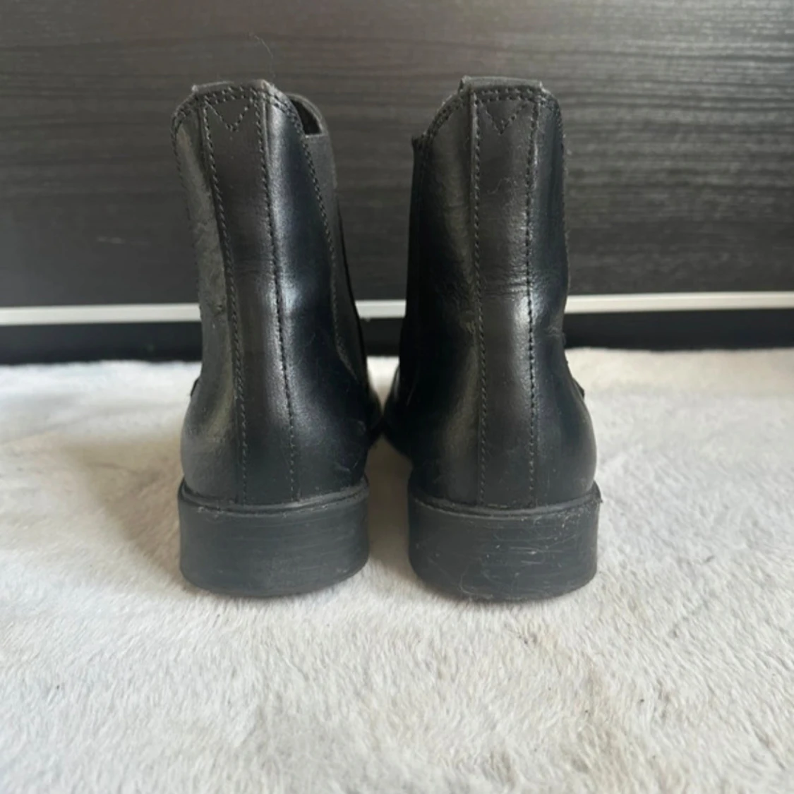 Svarta ridskor från Hansbo sport - 2