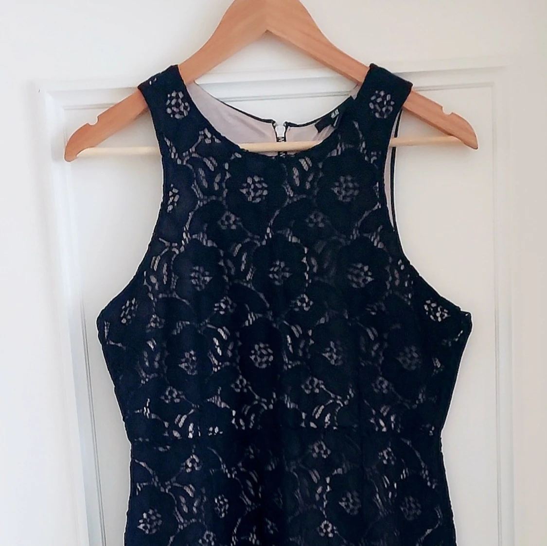 Svart  spetsklänning från H&M - 3