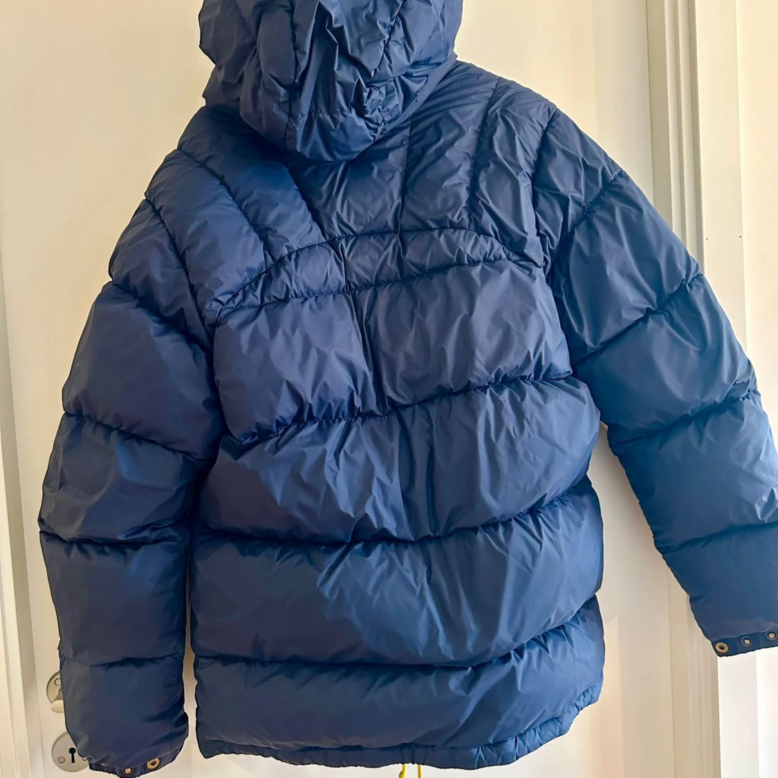 Blå pufferjacka från Fjällräven - 1