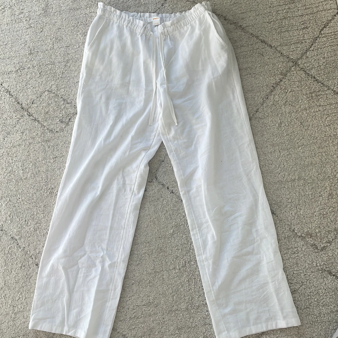 Linnebyxor från Gina Tricot