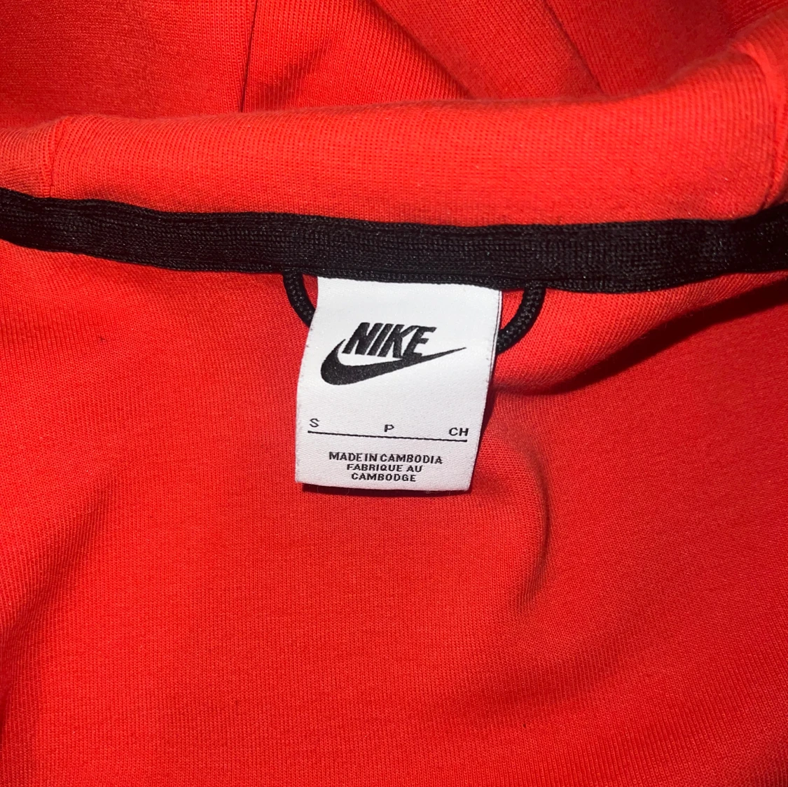Nike tech fleece Röd/Svart storlek S - 3