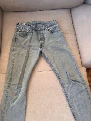 Levi's 501 grå jeans W30 L32 -  Levi's 501 grå jeans W30 L32
