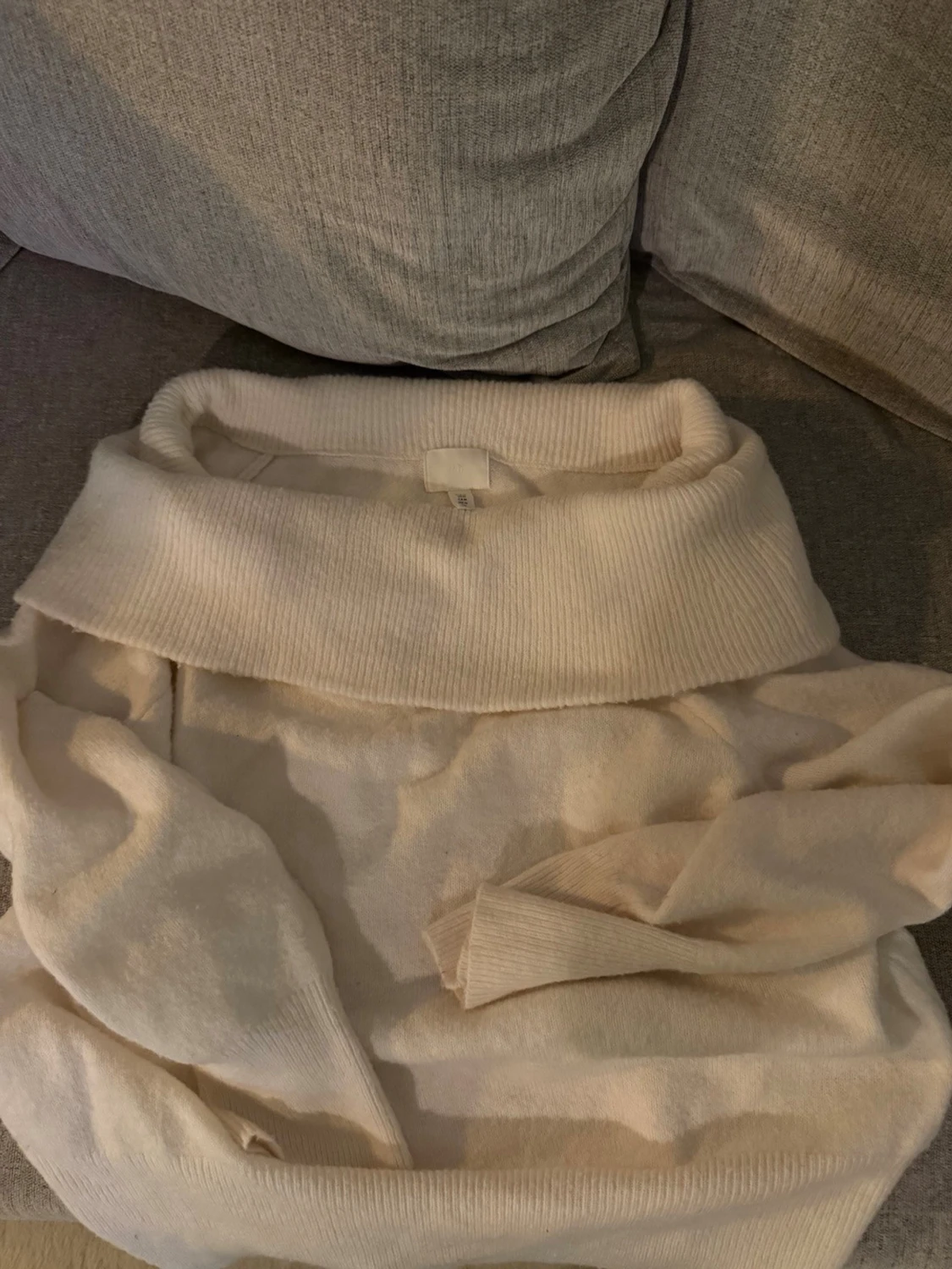 Off shoulder tröja  - 1