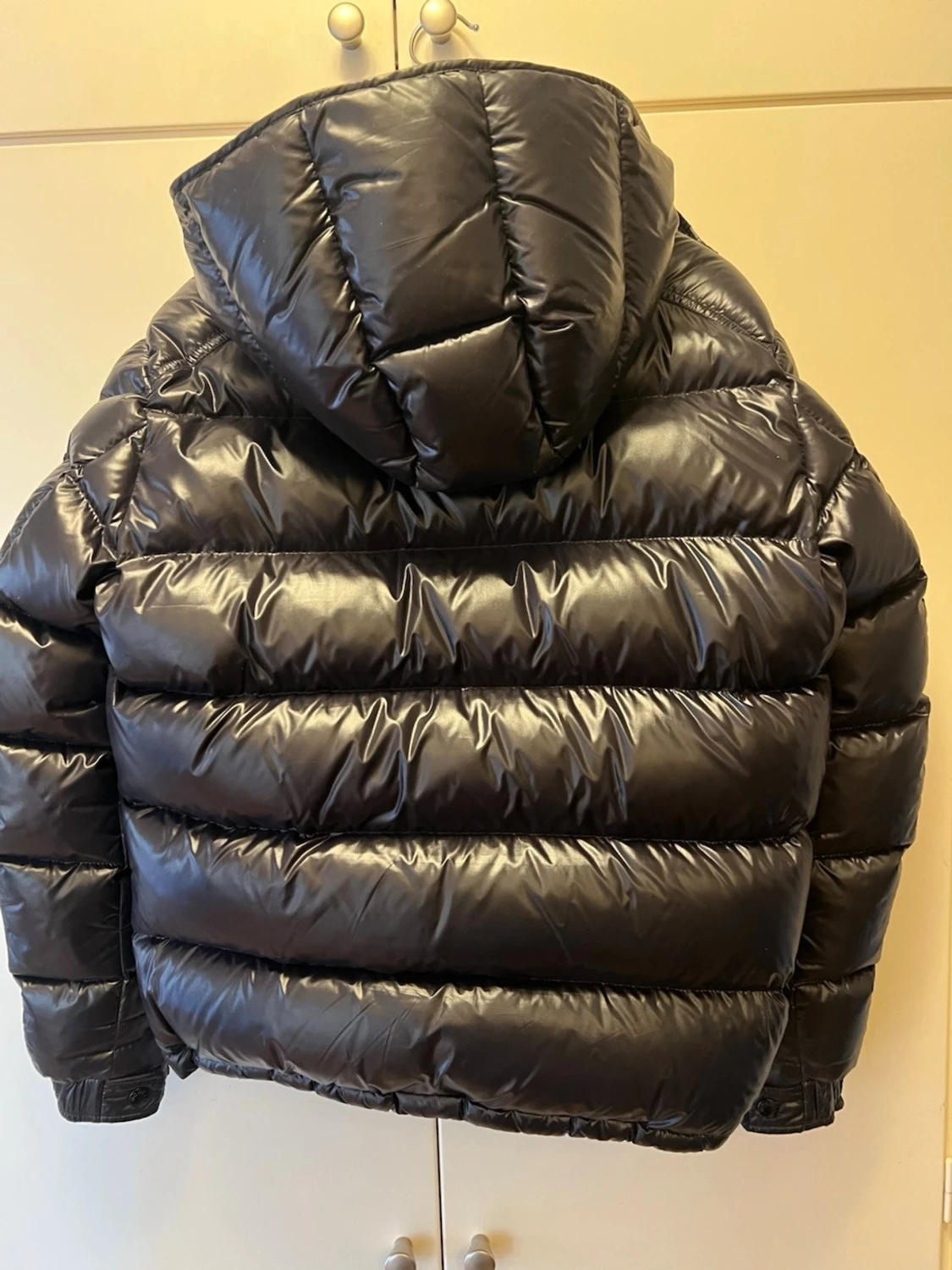 Svart Moncler Maya - 1