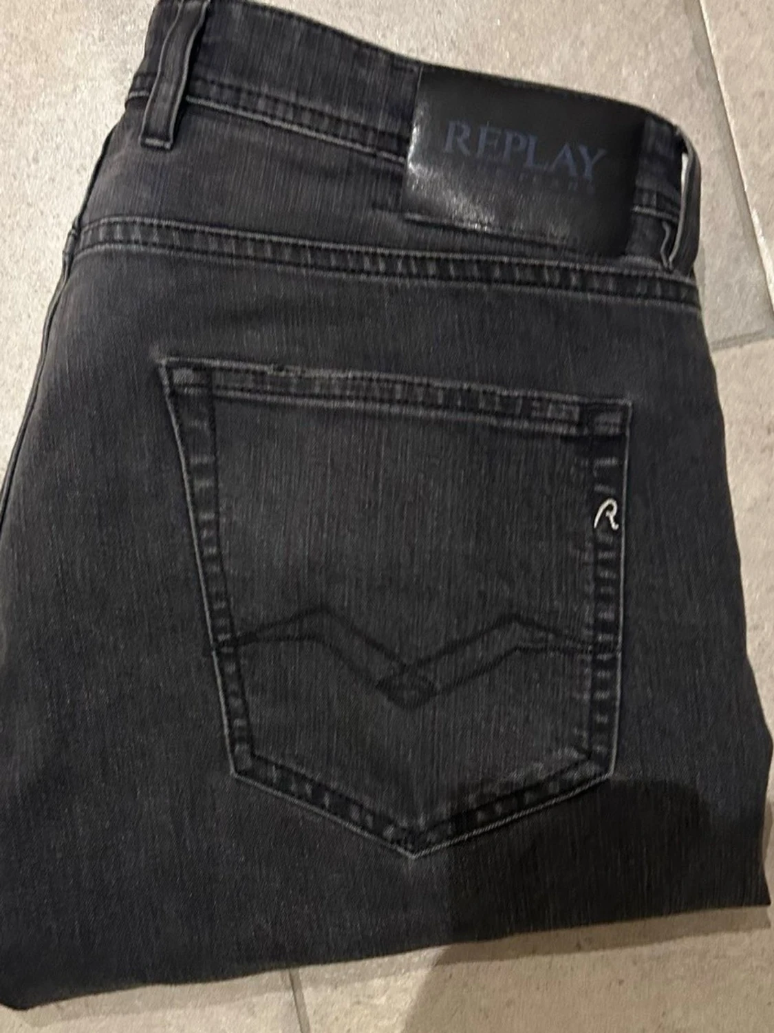 Replay Grover mörkgråa jeans straight fit