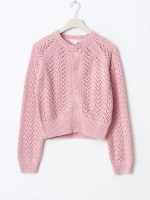 Kofta - Super fin stickad kofta från Gina Young, aldrig använd då den inte passade mig. Köpte den för 280kr, priset går att diskutera. Kontakta mig vid frågor, intresse elelr om ni vill ha egna bilder!🩷