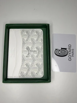 Vit plånbok - Yes , dunder bra