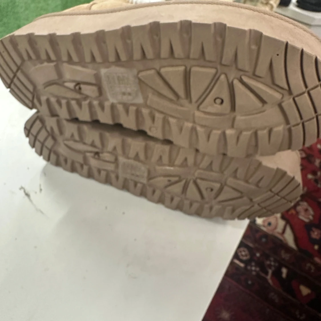 Beige boots med fårskinnsfoder - 2