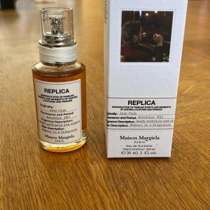 Maison margiela jazz club - Maison margiela jazz club som jag fick i födelsedagspresent. Är dock i stort behov av pengar så måste sälja tyvärr. Använt kanske 3 sprut.