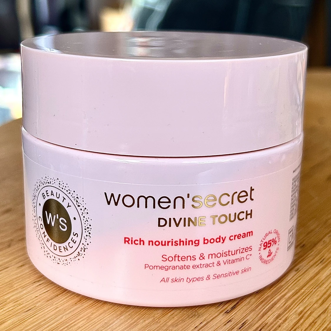 Women’ Secret Divine Touch! - 2