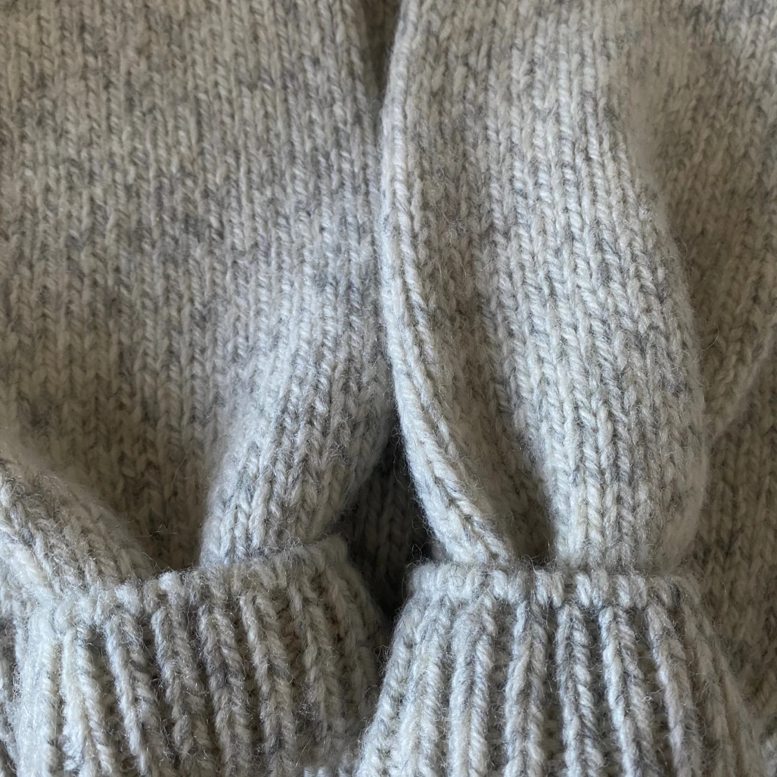 Grå stickad polotröja från Devold XS - 1