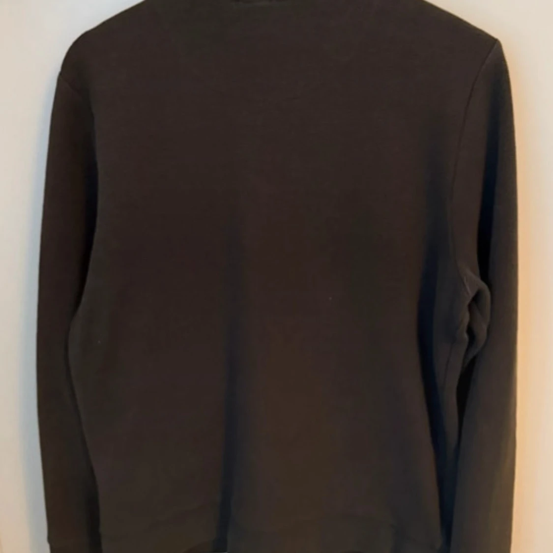 Svart bomberjacka med dragkedja - 1