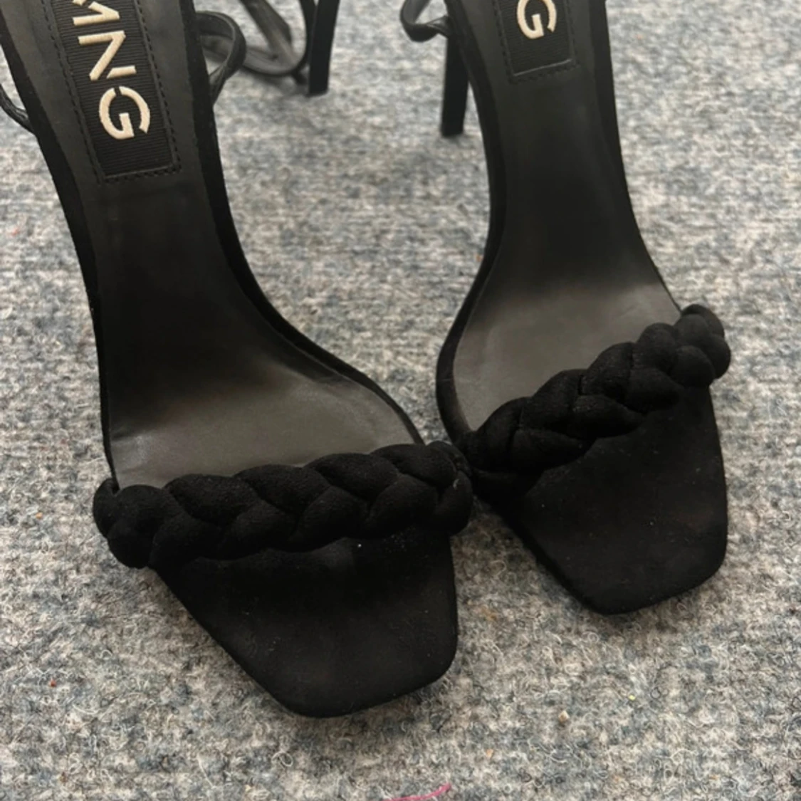 Skitsnygga klackar mango strl 36, ord 699:- - 3