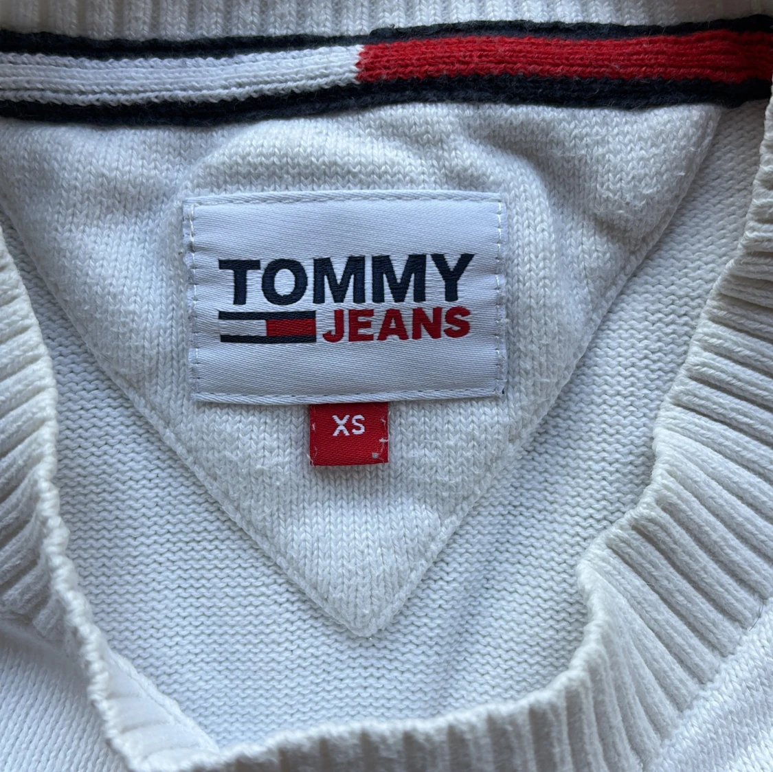 Vit stickad tröja Tommy Jeans XS - 1