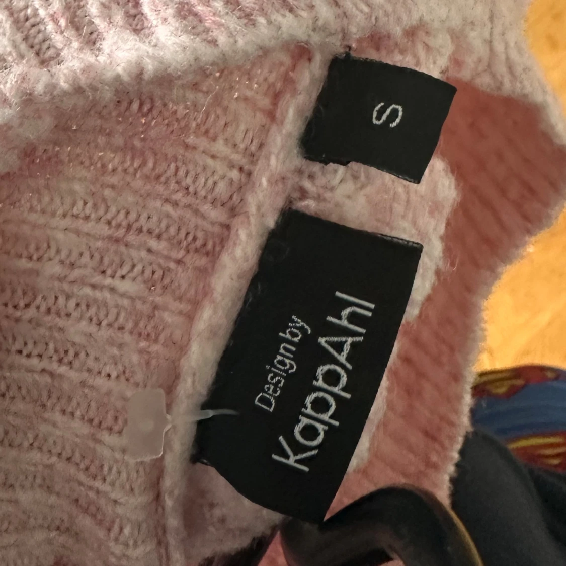 Rosa stickad tröja  - 2