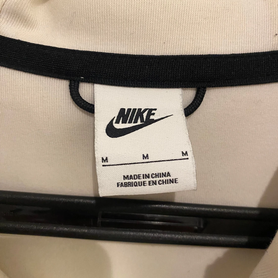 Vit Nike Tech Fleece - 2