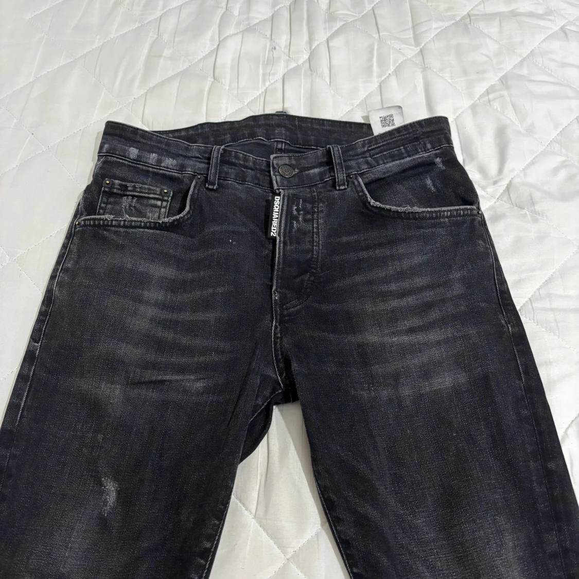Svarta jeans från Dsquared2, stl 42