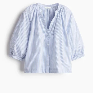 Blårandig skjorta med trekvartsärm - söker denna tröja!! I Xxs/Xs/S