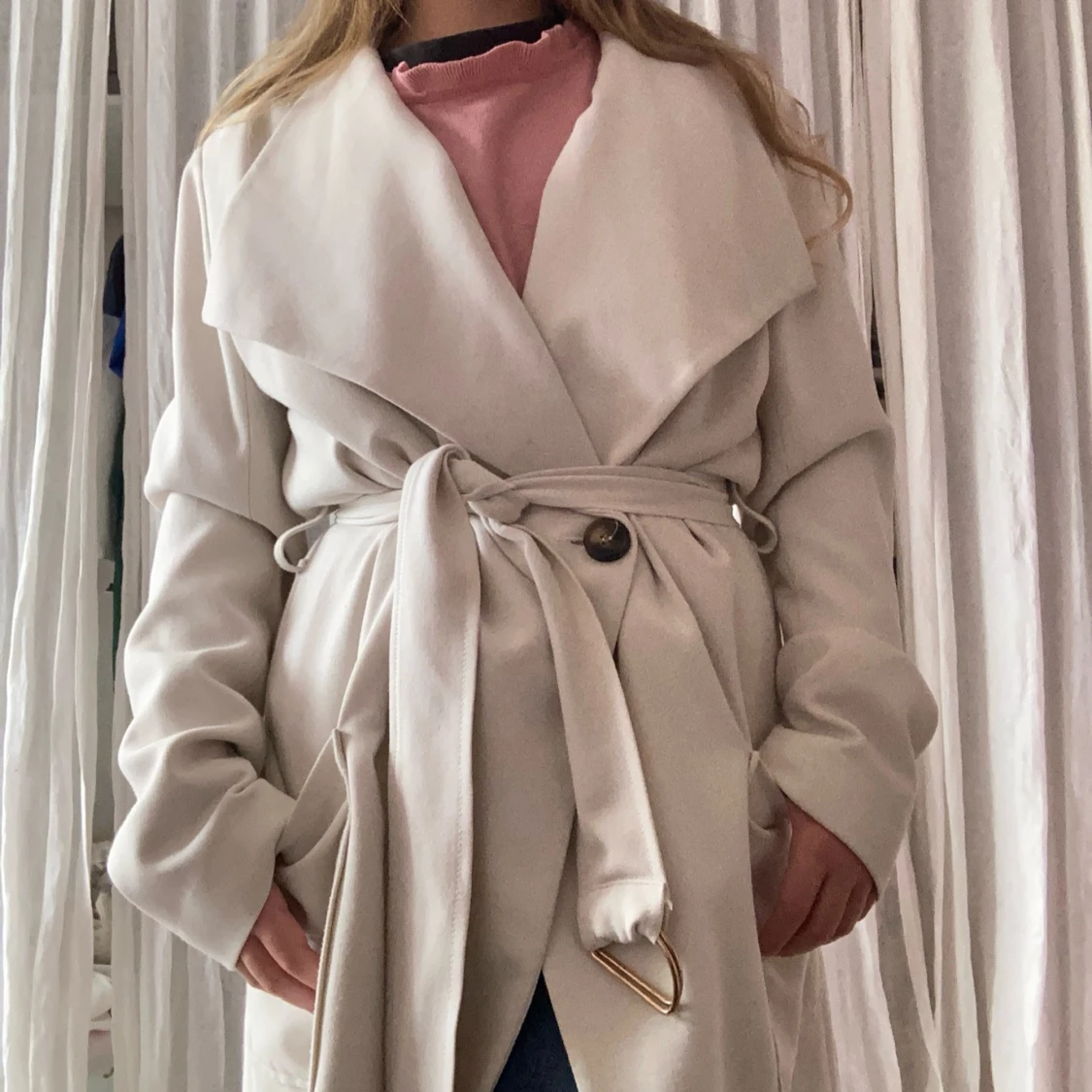 Beige trenchcoat från mbyM 💛