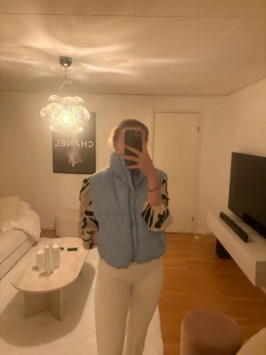 Väst💙🦋 - Från bikbok