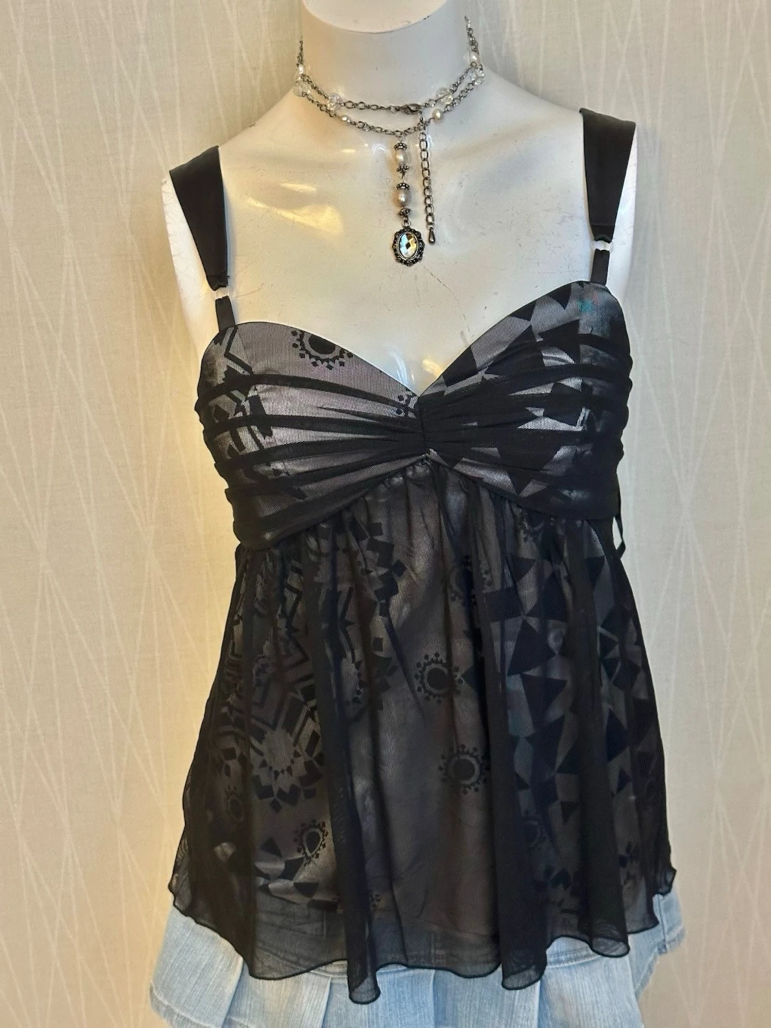 Svart mönstrad linnetopp från Bruno Banani