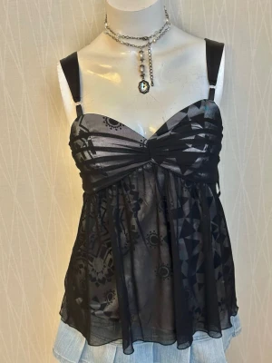 Svart mönstrad linnetopp från Bruno Banani - The mentioned size is M but it fits more like S