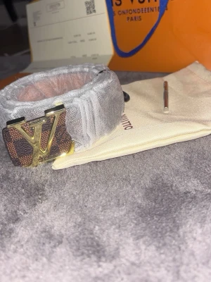 Zara bälte - Helt ny, 105cm