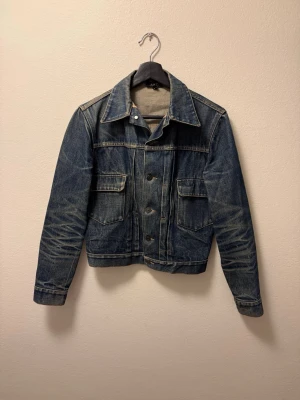 A.P.C X Lanvin SelvageJacka - Tjena! Kollar om jag kan få nå bud på denna selvagejackan då jag själv inte vet vad jag ska sätta priset på, passar S/XS, hör sv dig vid funderingar, inga lowballs tack🙏🙏