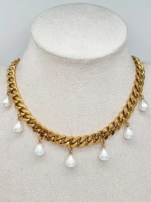 Guldpläterat halsband med pärlor  - Material-rostfritt stål, guldpläterat halsband. Kedjetjocklek-9mm 