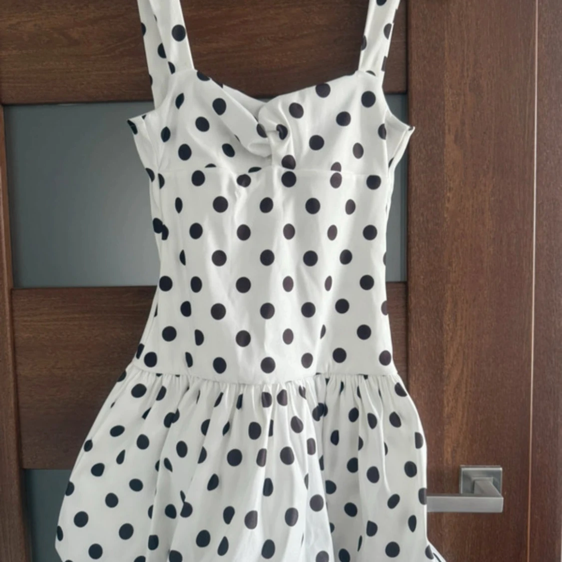 Prickig klänning  - 1