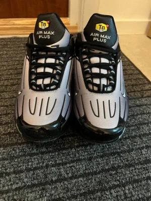 Nike Air Max Plus Tn - Helt nya använda exakt 1 gång boxen finns kvar o allt annat 