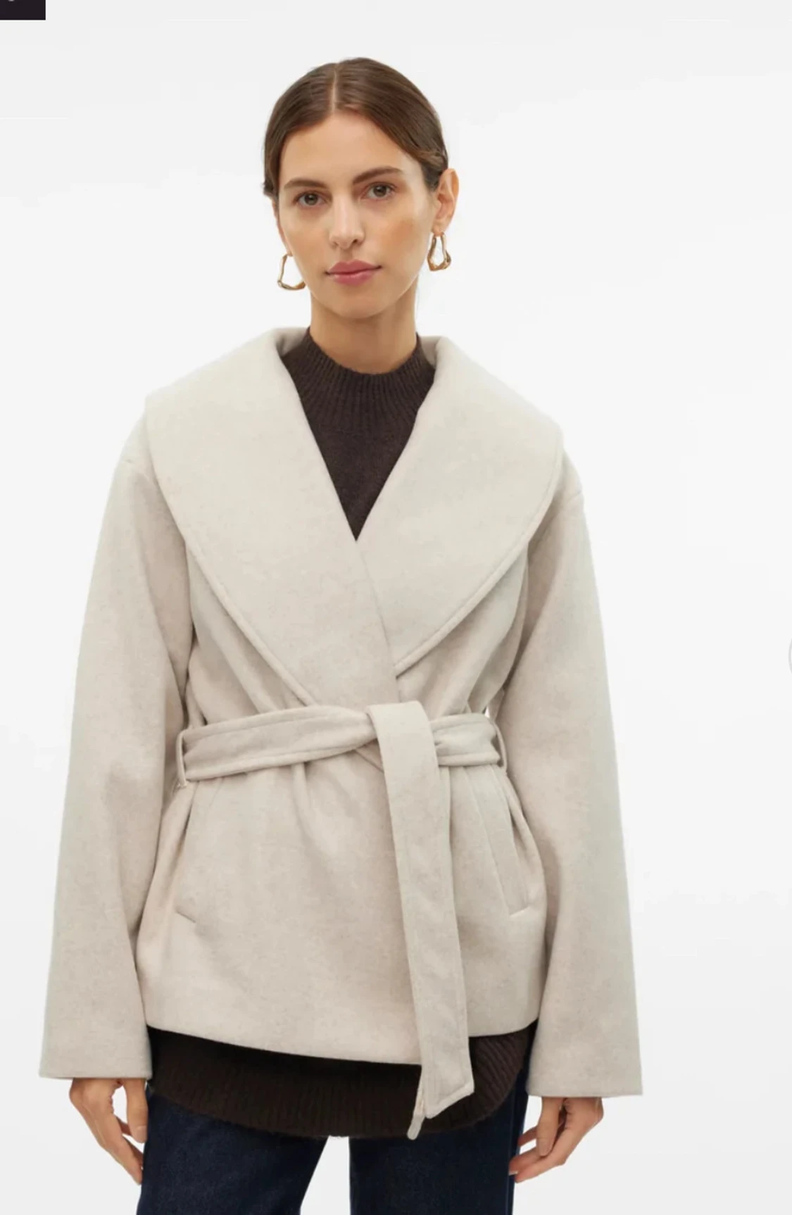 Beige omlott kappa med bälte