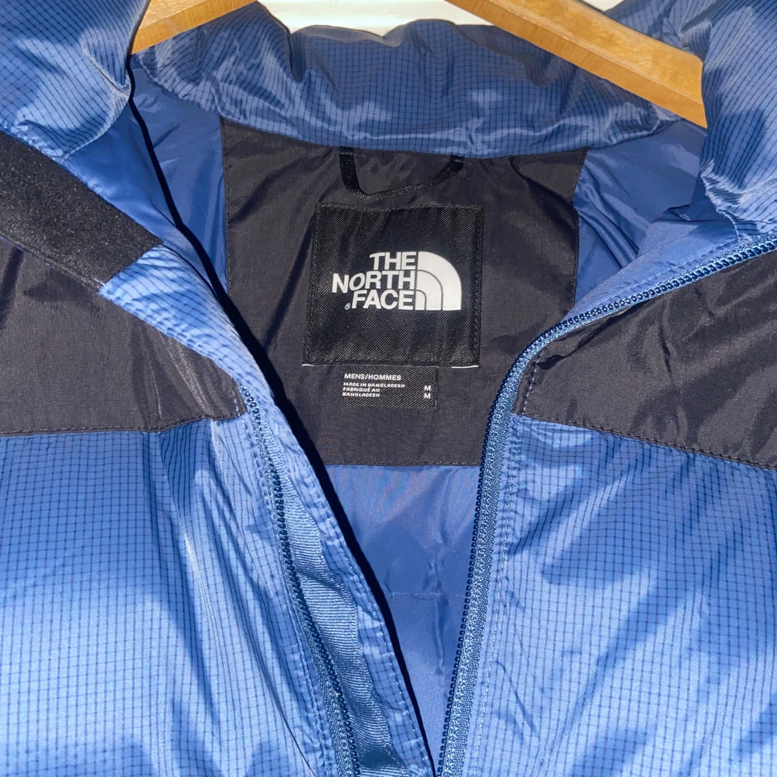 Blå dunjacka från The North Face M - 2