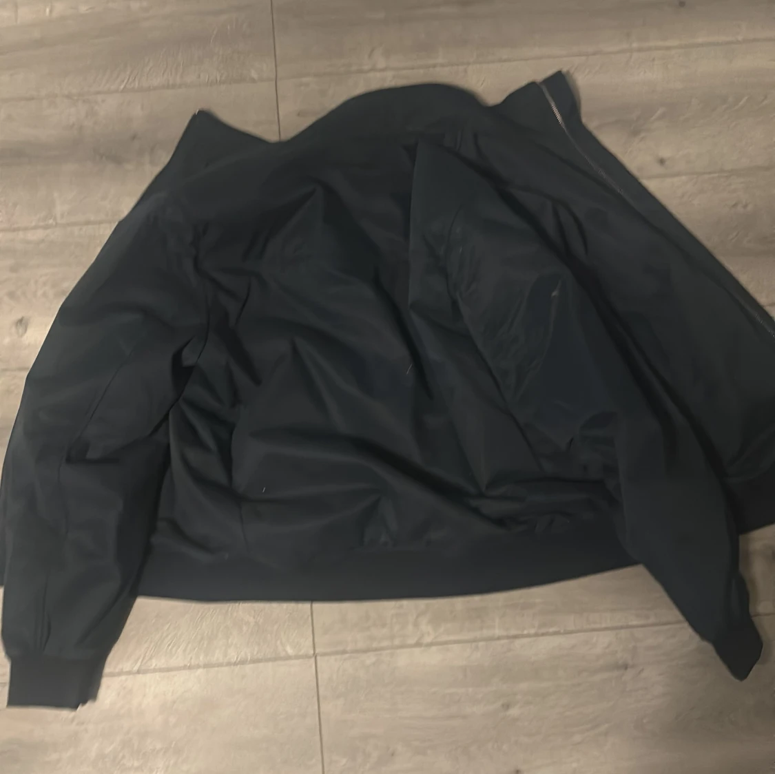 Mörkblå bomberjacka från Gant XL - 3