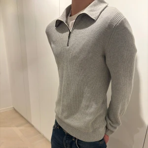 John henric quarterzip - Otrolig fet quarter zip ifrån John henric               pris kan diskuteras!