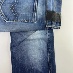 Replay Anbass Hyperflex - Storlek 33/32. Skick 9/10. 799:-