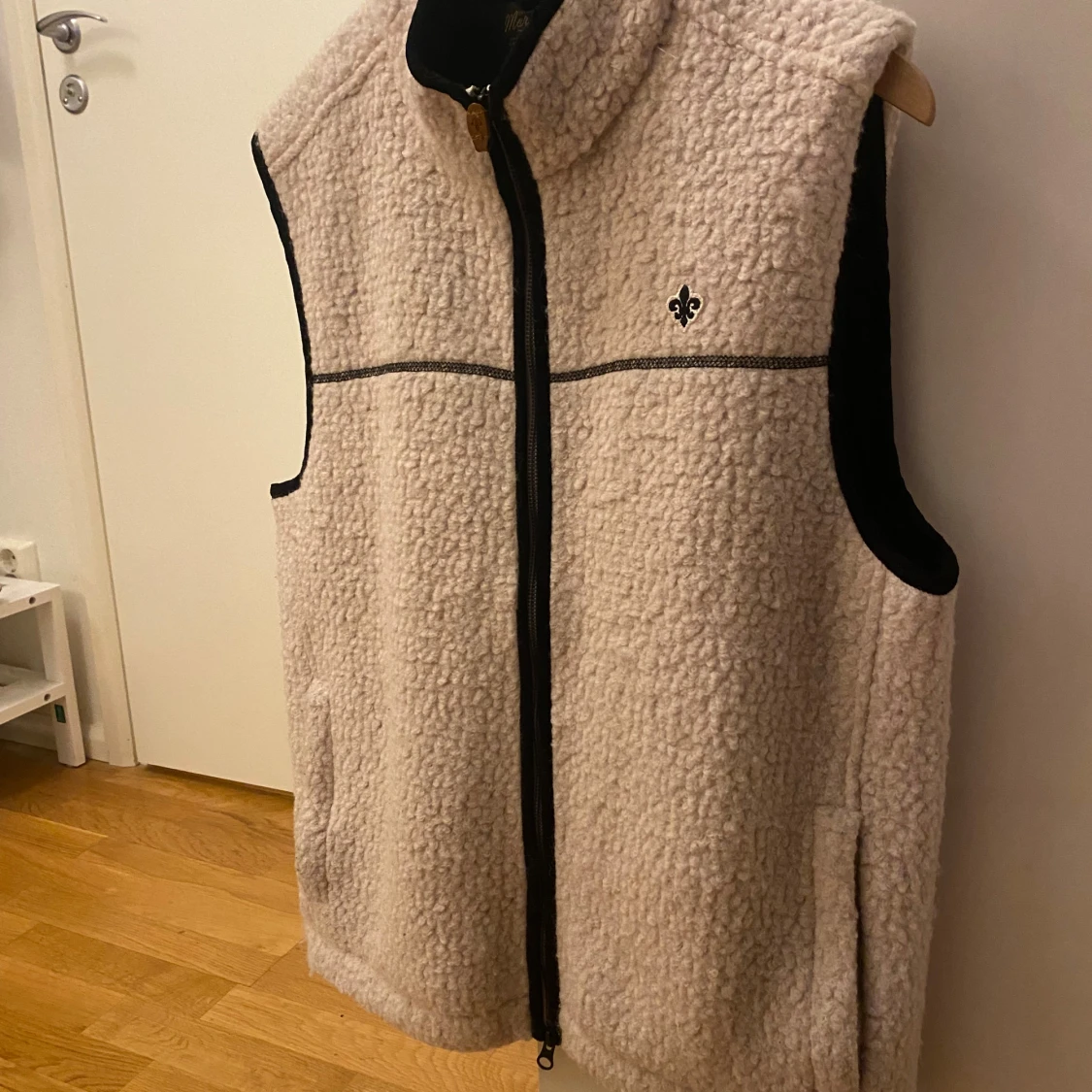 Beige fleeceväst med dragkedja - 3