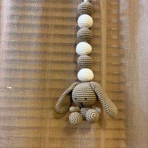 Handvirkade  - Barnvagns hänge 