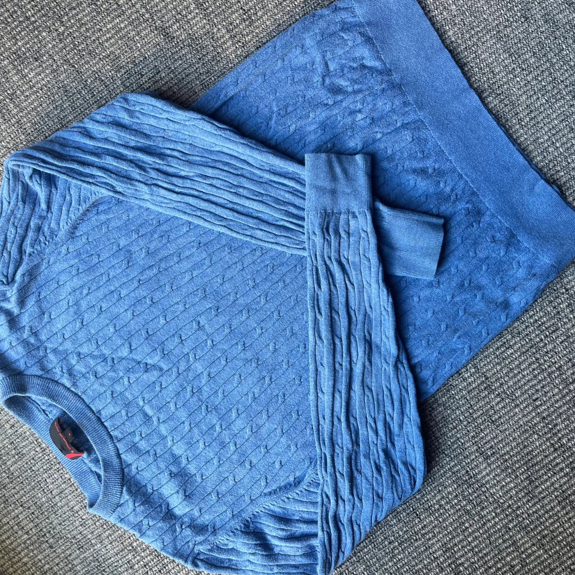 Blå stickad tröja Dressmann S - 1