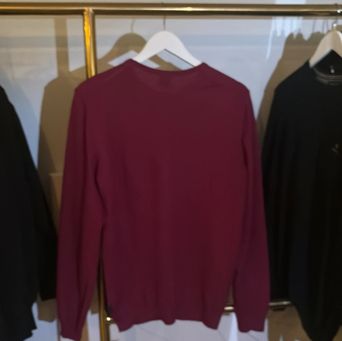 Vinröd ulltröja från Hugo Boss - 1