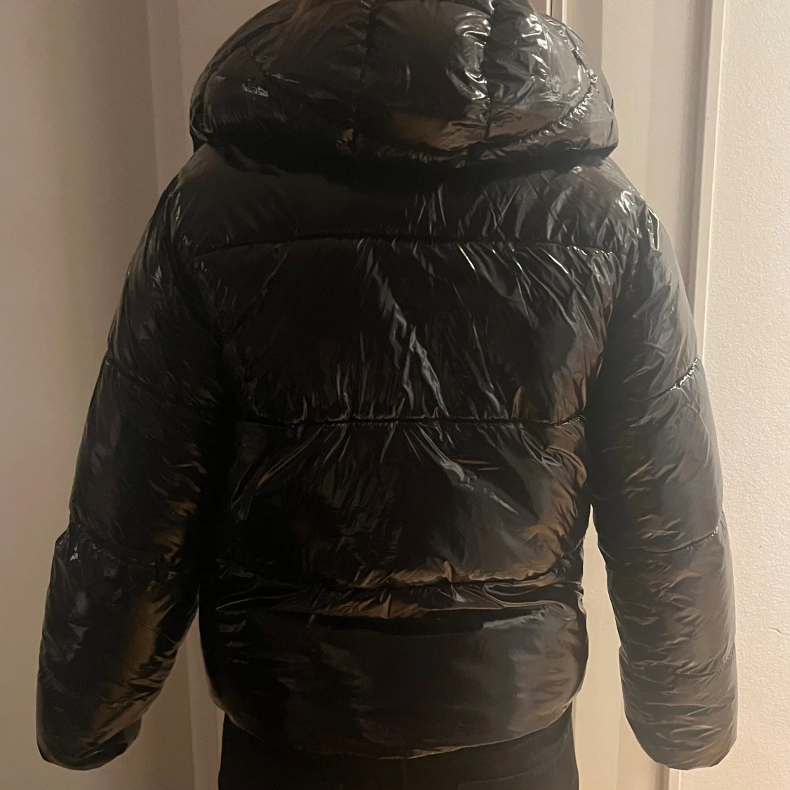 Svart pufferjacka från Nelly - 3